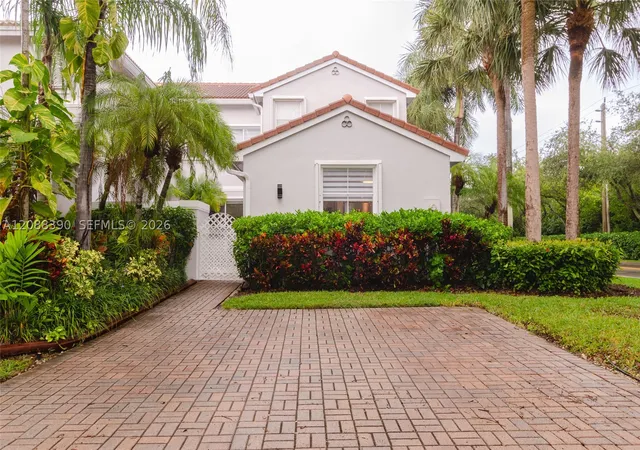 Townhouse for sale at 1115 Cherrypalm, Hollywood, FL 33019 | MLS# A12088390