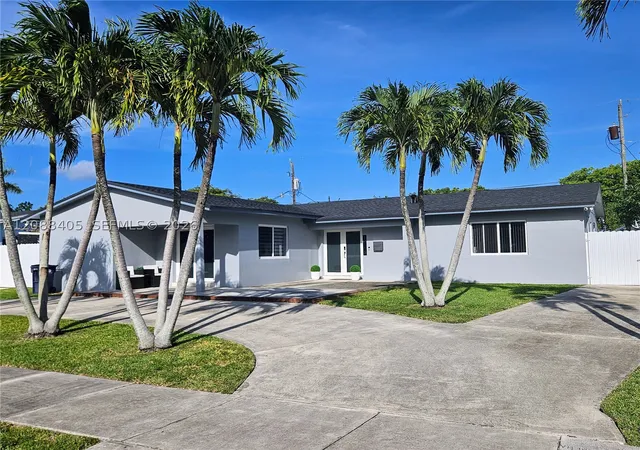 Photo 3 of Single family home for sale at 19115 Bel Aire Dr, Cutler Bay, FL 33157 | MLS# A12088405 | Listing updated on 2026-09-14