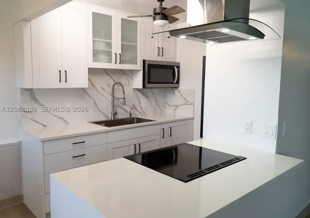 Listing Photo 5 - Condo for sale in building located at 4076 E Guildford, Boca Raton, FL 33434 - Unit #4