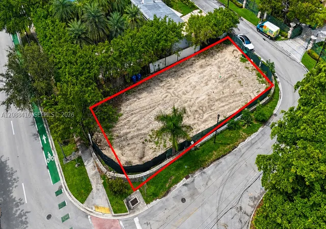 Photo 2 of Land for sale at 920 N Venetian Dr, Miami, FL 33139 | MLS# A12088416 | Listing updated on 2026-09-14