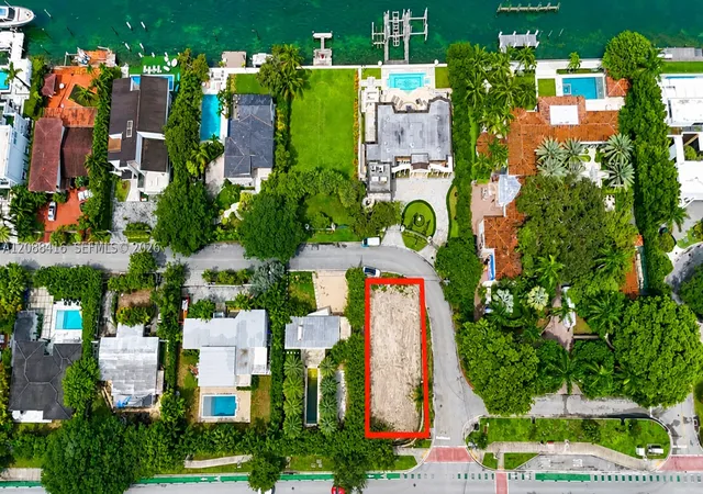 Photo 3 of Land for sale at 920 N Venetian Dr, Miami, FL 33139 | MLS# A12088416 | Listing updated on 2026-09-14