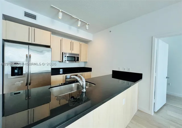 Photo 4 of Condo for sale at 79 SW 12th Street #2310-S, Miami, FL 33130 | MLS# A12088504 | Listing updated on 2026-09-14
