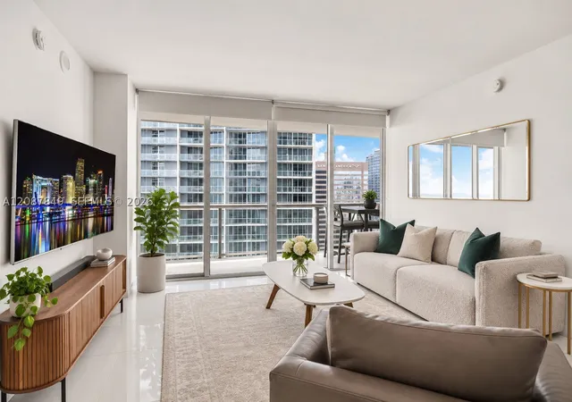 Photo 3 of Condo for sale at 475 Brickell Ave #3609, Miami, FL 33131 | MLS# A12087849 | Listing updated on 2026-09-15