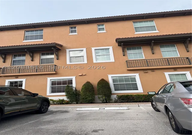 Photo 4 of Condo for sale at 928 SW 147th Avenue #2906, Pembroke Pines, FL 33027 | MLS# A12088516 | Listing updated on 2026-09-14