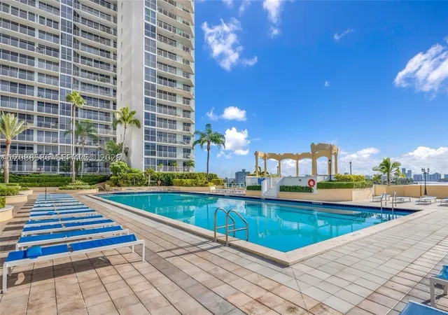 Photo 4 of Condo for sale at 7601 E Treasure Dr #1722, North Bay Village, FL 33141 | MLS# A12088586 | Listing updated on 2026-09-14