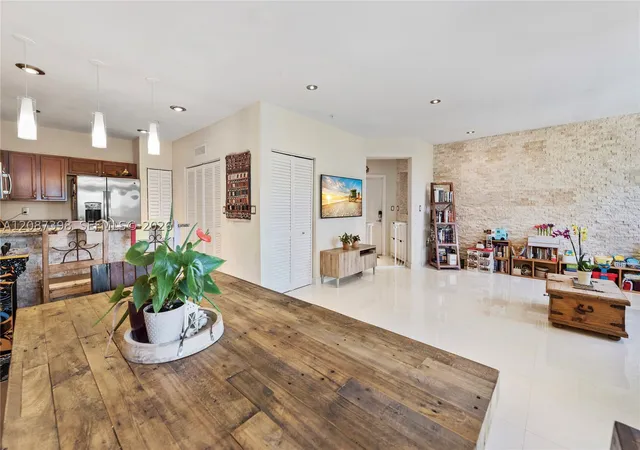 Photo 3 of Condo for sale at 8800 Nw 97th Avenue #204, Doral, FL 33178 | MLS# A12087398 | Listing updated on 2026-09-14
