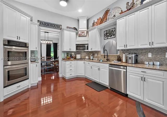 Photo 4 of Single family home for sale at 24420 SW 192nd Avenue, Homestead, FL 33031 | MLS# A12088591 | Listing updated on 2026-09-14