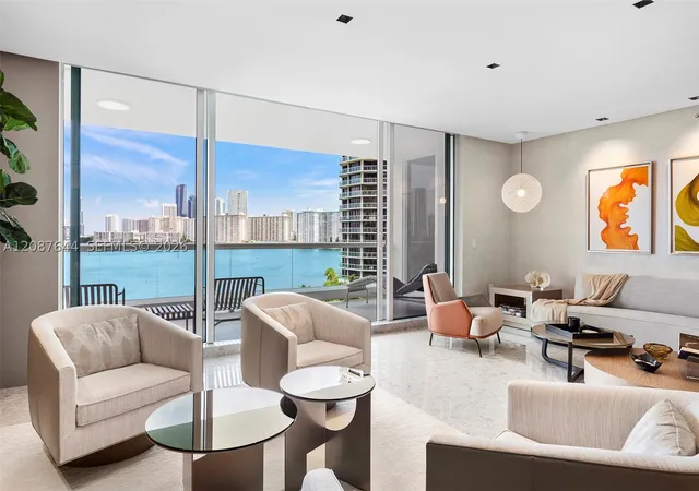 Photo 4 of Condo for sale at 6000 Island Blvd #707, Aventura, FL 33160 | MLS# A12087644 | Listing updated on 2026-09-14