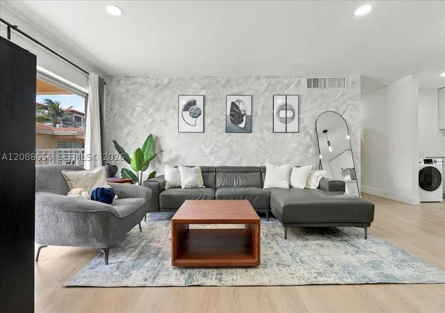 Photo 2 of Condo for sale at 4310 Nw 79th Avenue #2B, Doral, FL 33166 | MLS# A12088056 | Listing updated on 2026-09-17