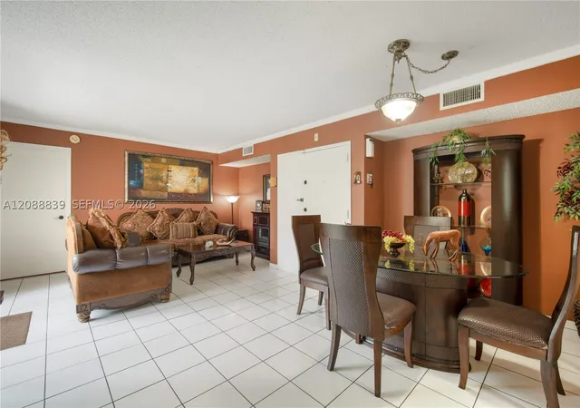 Listing Photo 4 - Condo for sale in Coral Towers Condo located at 2075 Sw 122Nd Ave, Miami, FL 33175 - Unit #130