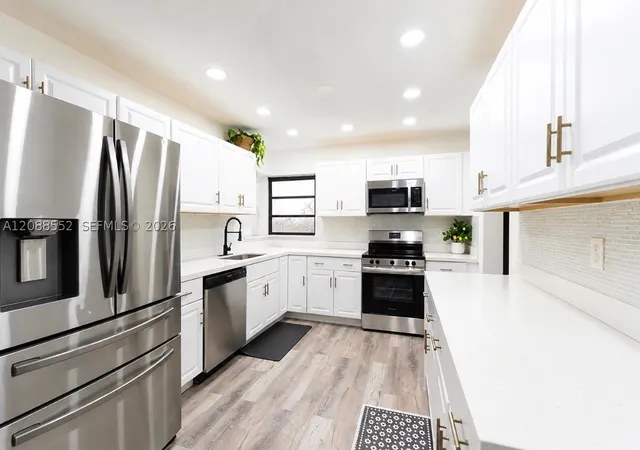 Photo 4 of Single family home for sale at 7551 Polk St, Hollywood, FL 33024 | MLS# A12088552 | Listing updated on 2026-09-15