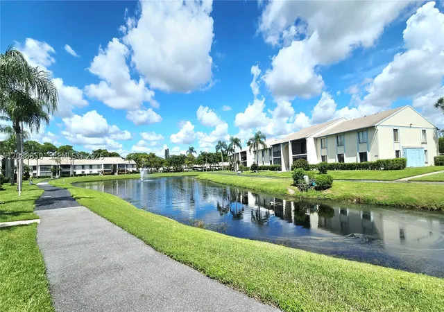Photo 3 of Condo for sale at 1117 Green Pine Blvd #G1, West Palm Beach, FL 33409 | MLS# A12088850 | Listing updated on 2026-09-15