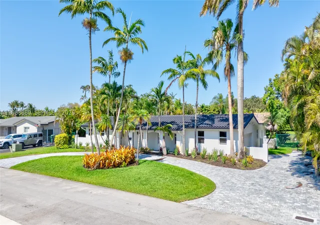 Photo 2 of Single family home for sale at 14675 Sw 78th Avenue, Palmetto Bay, FL 33158 | MLS# A12088880 | Listing updated on 2026-09-28