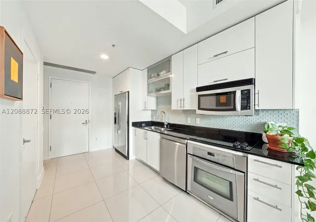 Photo 3 of Condo for sale at 60 Sw 13th Street #3204, Miami, FL 33130 | MLS# A12088872 | Listing updated on 2026-09-15