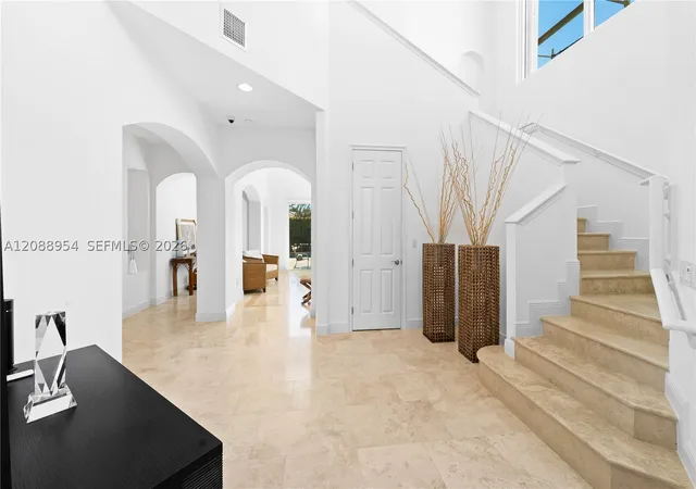 Photo 4 of Single family home for sale at 1490 Cleveland Rd, Miami Beach, FL 33141 | MLS# A12088954 | Listing updated on 2026-09-14