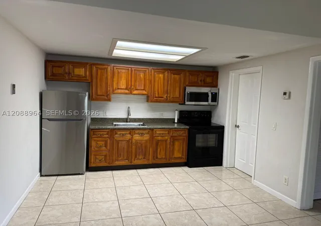 Photo 2 of Condo for sale at 7210 Southgate Blvd #7210, Tamarac, FL 33321 | MLS# A12088964 | Listing updated on 2026-09-15