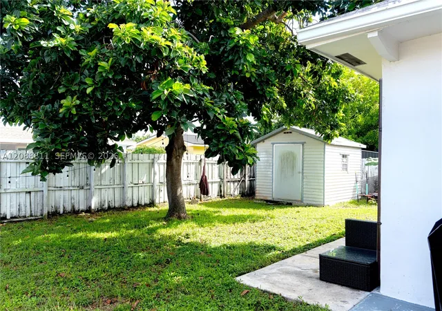 Photo 4 of Single family home for sale at 8481 NW 11th Street, Pembroke Pines, FL 33024 | MLS# A12088811 | Listing updated on 2026-09-15