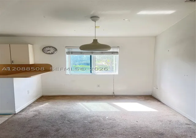 Listing Photo 5 - Condo for sale in building located at 3390 Ne 9Th St, Homestead, FL 33033 - Unit #201