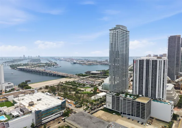 Photo 4 of Condo for sale at 1400 Biscayne Blvd #3502, Miami, FL 33132 | MLS# A12089030 | Listing updated on 2026-09-15
