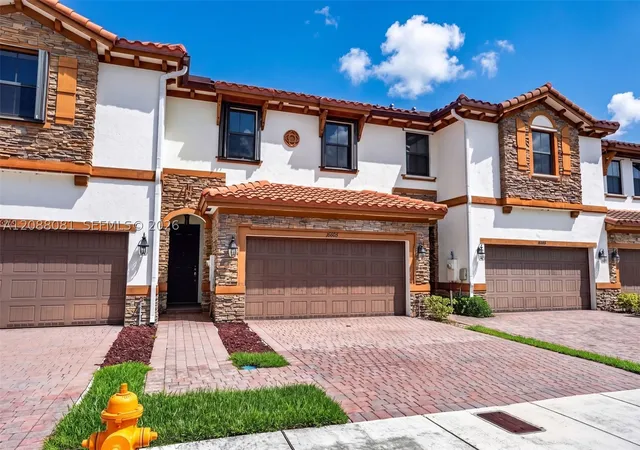 Photo 2 of Townhouse for sale at 16605 SW 42nd Way, Miami, FL 33185 | MLS# A12088081 | Listing updated on 2026-10-02