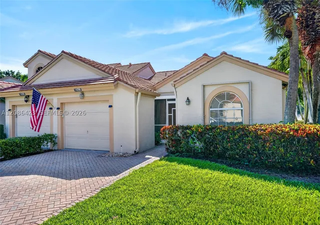 Photo 4 of Single family home for sale at 14298 Ruby Pointe Dr, Delray Beach, FL 33446 | MLS# A12086423 | Listing updated on 2026-09-15