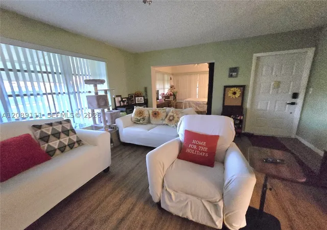 Photo 3 of Condo for sale at 5162 Lakefront Blvd #D, Delray Beach, FL 33484 | MLS# A12089111 | Listing updated on 2026-09-15