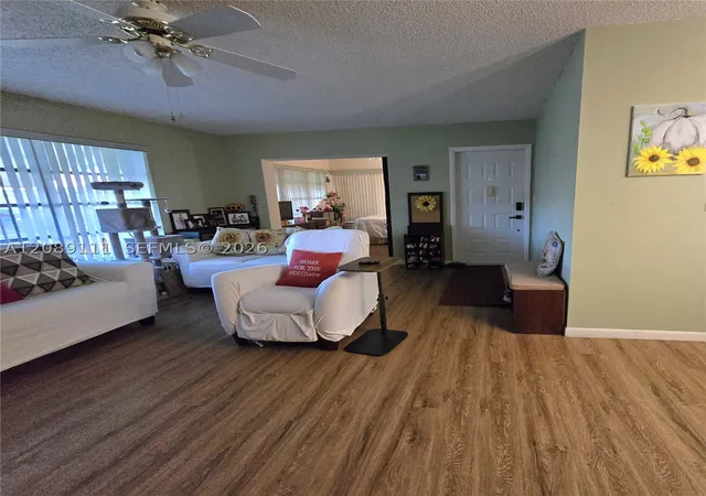 Photo 3 of Condo for sale at 5162 Lakefront Blvd #D, Delray Beach, FL 33484 | MLS# A12089111 | Listing updated on 2026-09-15