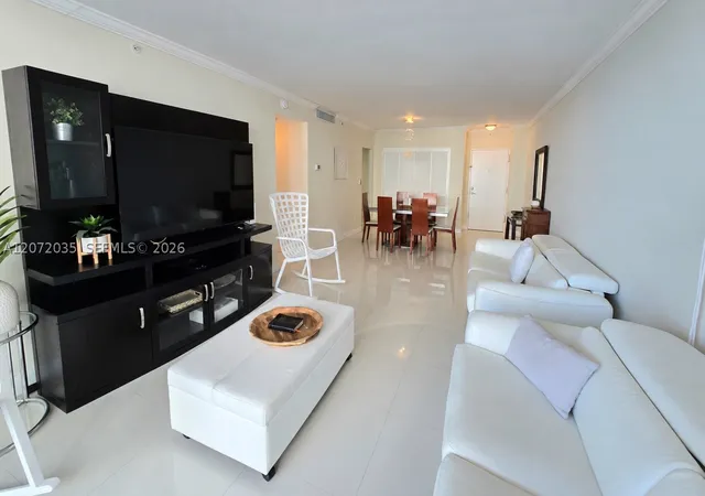 Photo 4 of Condo for sale at 3001 S Ocean Dr #649, Hollywood, FL 33019 | MLS# A12072035 | Listing updated on 2026-09-15