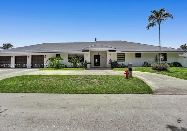 Photo 1 of Single family home for sale at 1531 Se 24th Terrace, Pompano Beach, FL 33062 | MLS# A12089221 | Listing updated on 2026-09-15