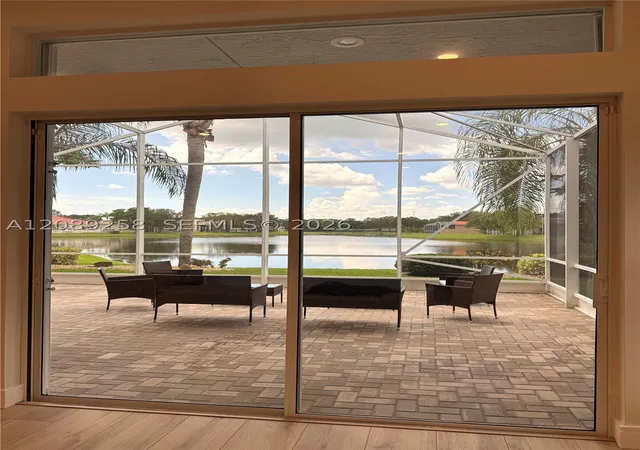Photo 3 of Sale Pending at 6525 Pavone St, Lake Worth, FL 33467 | MLS# A12089258 | Listing updated on 2026-09-30