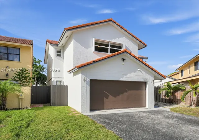 Photo 2 of Sale Pending at 15131 Sw 94th Terrace, Miami, FL 33196 | MLS# A12085155 | Listing updated on 2026-09-29