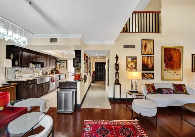 Photo 3 of Townhouse for sale at 403 Dunwoody Ln #38, Hollywood, FL 33021 | MLS# A12088925 | Listing updated on 2026-09-16