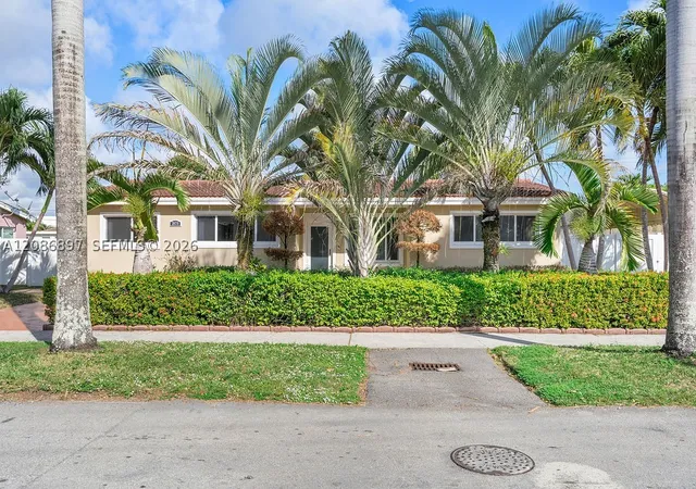 Photo 1 of Single family home for sale at 2475 Ne 214th Street, Aventura, FL 33180 | MLS# A12086897 | Listing updated on 2026-09-16