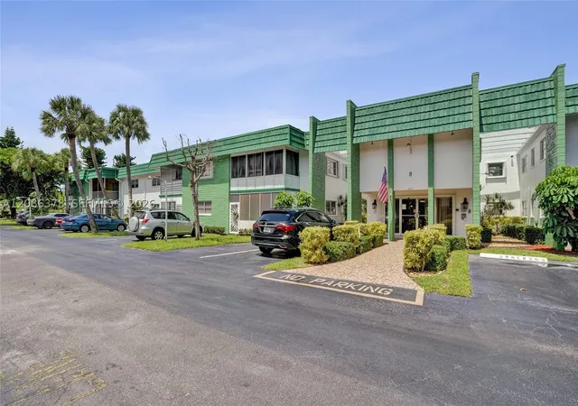Photo 2 of Condo for sale at 2271 Nw 48th Terrace #105, Lauderhill, FL 33313 | MLS# A12086378 | Listing updated on 2026-09-17