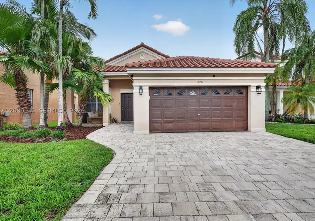 Photo 1 of Single family home for sale at 820 Falling Water Rd, Weston, FL 33326 | MLS# A12089949 | Listing updated on 2026-10-07