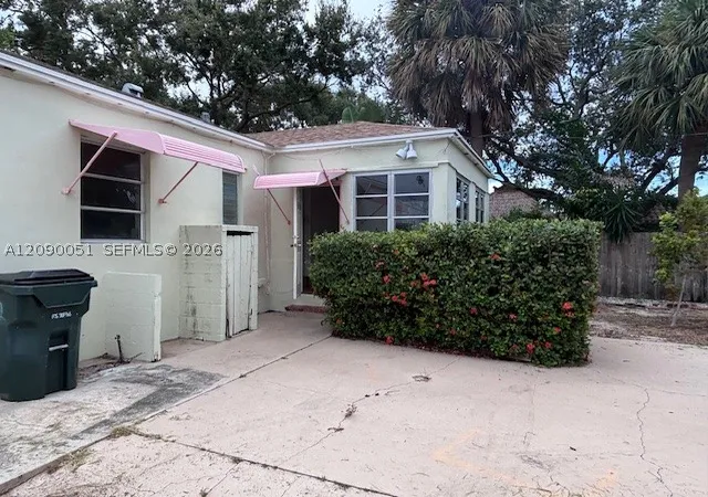 Photo 8 of Single family home for sale at 1822 N North St, Lake Worth, FL 33460 | MLS# A12090051 | Listing updated on 2026-09-17