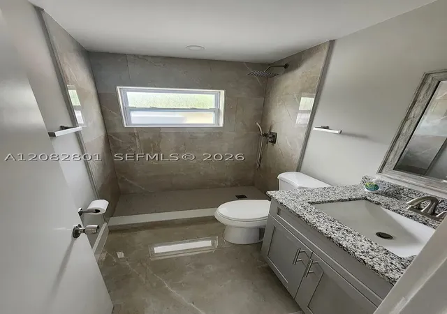Photo 3 of Single family home for sale at 806 N Lake Dr, Fort Pierce, FL 34982 | MLS# A12082801 | Listing updated on 2026-09-17