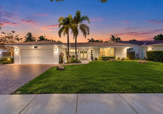 Photo 3 of Single family home for sale at 7311 Sabal Dr, Miami Lakes, FL 33014 | MLS# A12090088 | Listing updated on 2026-10-06