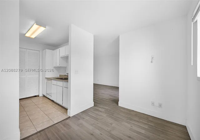 Listing Photo 5 - Condo for sale in building located at 4021 NW 87th Ave, Sunrise, FL 33351 - Unit #4021