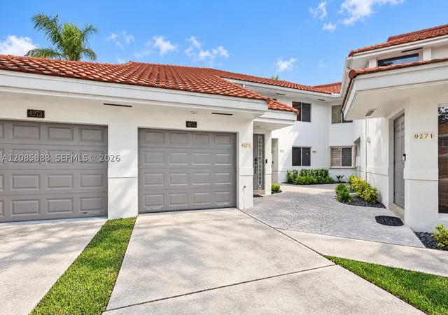 Photo 3 of Condo for sale at 9275 Nw 9th Court #9275, Plantation, FL 33324 | MLS# A12085888 | Listing updated on 2026-09-16