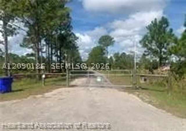 Photo 3 of Land for sale at 881 Papaya St, Lake Placid, FL 33852 | MLS# A12090186 | Listing updated on 2026-09-16