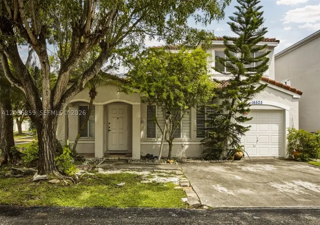 Photo 1 of Townhouse for sale at 16525 Sw 97th Terrace, Miami, FL 33196 | MLS# A12086859 | Listing updated on 2026-09-16