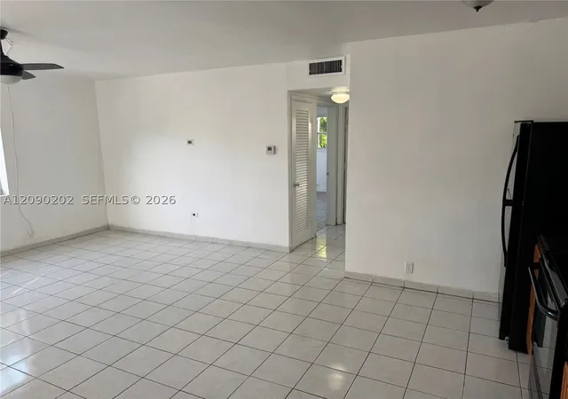 Photo 3 of Condo for sale at 1765 Venice Ln #4E, North Miami, FL 33181 | MLS# A12090202 | Listing updated on 2026-10-07