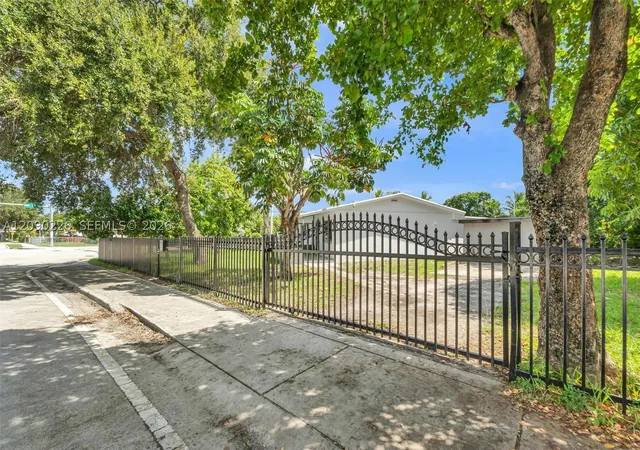 Photo 3 of Single family home for sale at 1700 Nw 131st Street, Miami, FL 33167 | MLS# A12090226 | Listing updated on 2026-09-17