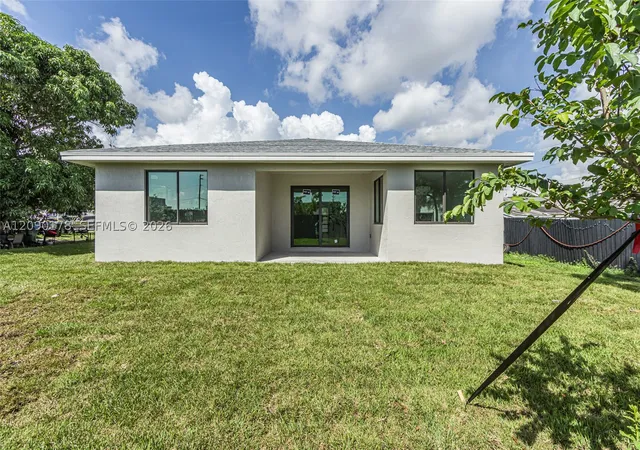 Photo 4 of Single family home for sale at 2960 NW 24th Avenue, Oakland Park, FL 33311 | MLS# A12090178 | Listing updated on 2026-09-17