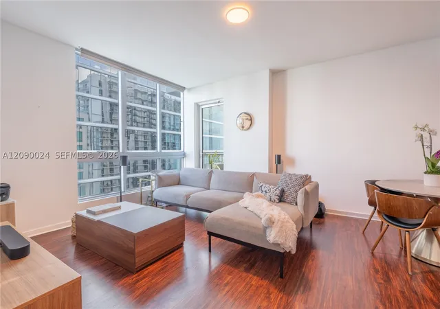 Photo 2 of Condo for sale at 300 S Biscayne Blvd #T-3504, Miami, FL 33131 | MLS# A12090024 | Listing updated on 2026-10-05