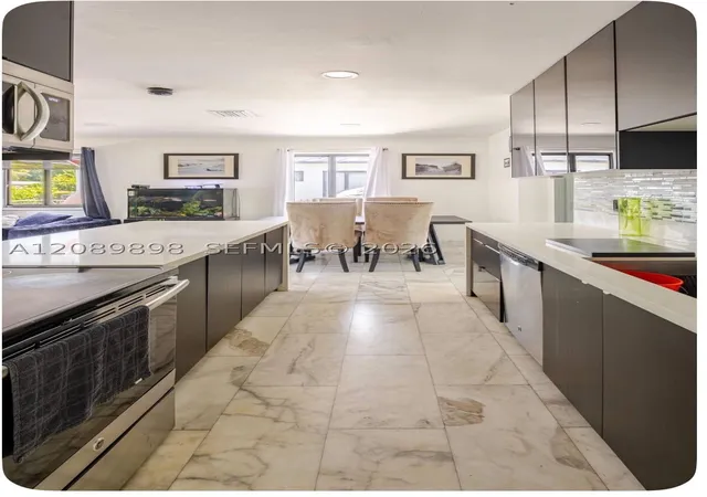 Photo 4 of Single family home for sale at 961 NE 155th Terrace, North Miami Beach, FL 33162 | MLS# A12089898 | Listing updated on 2026-09-17