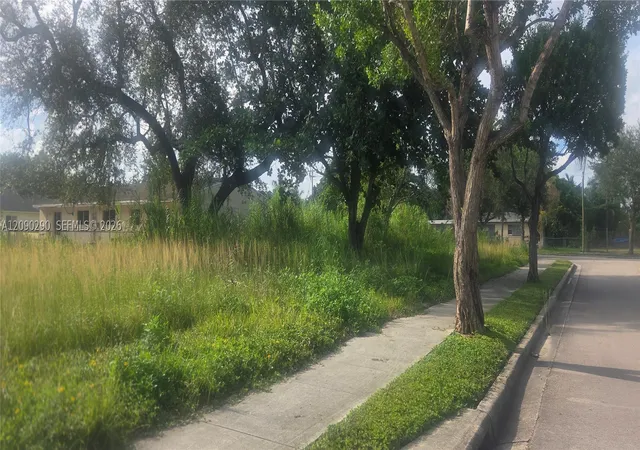 Photo 1 of Land for sale at 272 Southwest 143 Ct, Homestead, FL 33032 | MLS# A12090290 | Listing updated on 2026-09-29