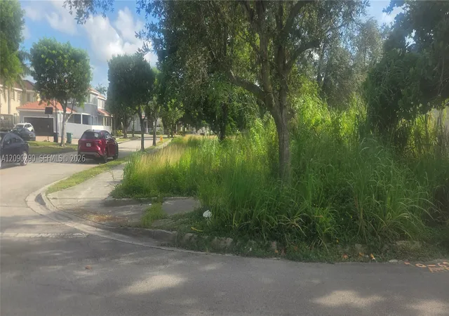 Photo 2 of Land for sale at 272 Southwest 143 Ct, Homestead, FL 33032 | MLS# A12090290 | Listing updated on 2026-09-29
