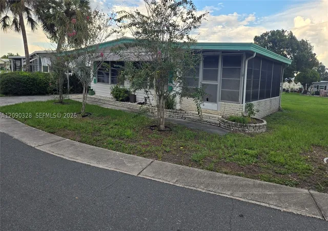 Photo 3 of Manufactured home for sale at 803 Cassandra Ln, Lakeland, FL 33809 | MLS# A12090328 | Listing updated on 2026-09-17